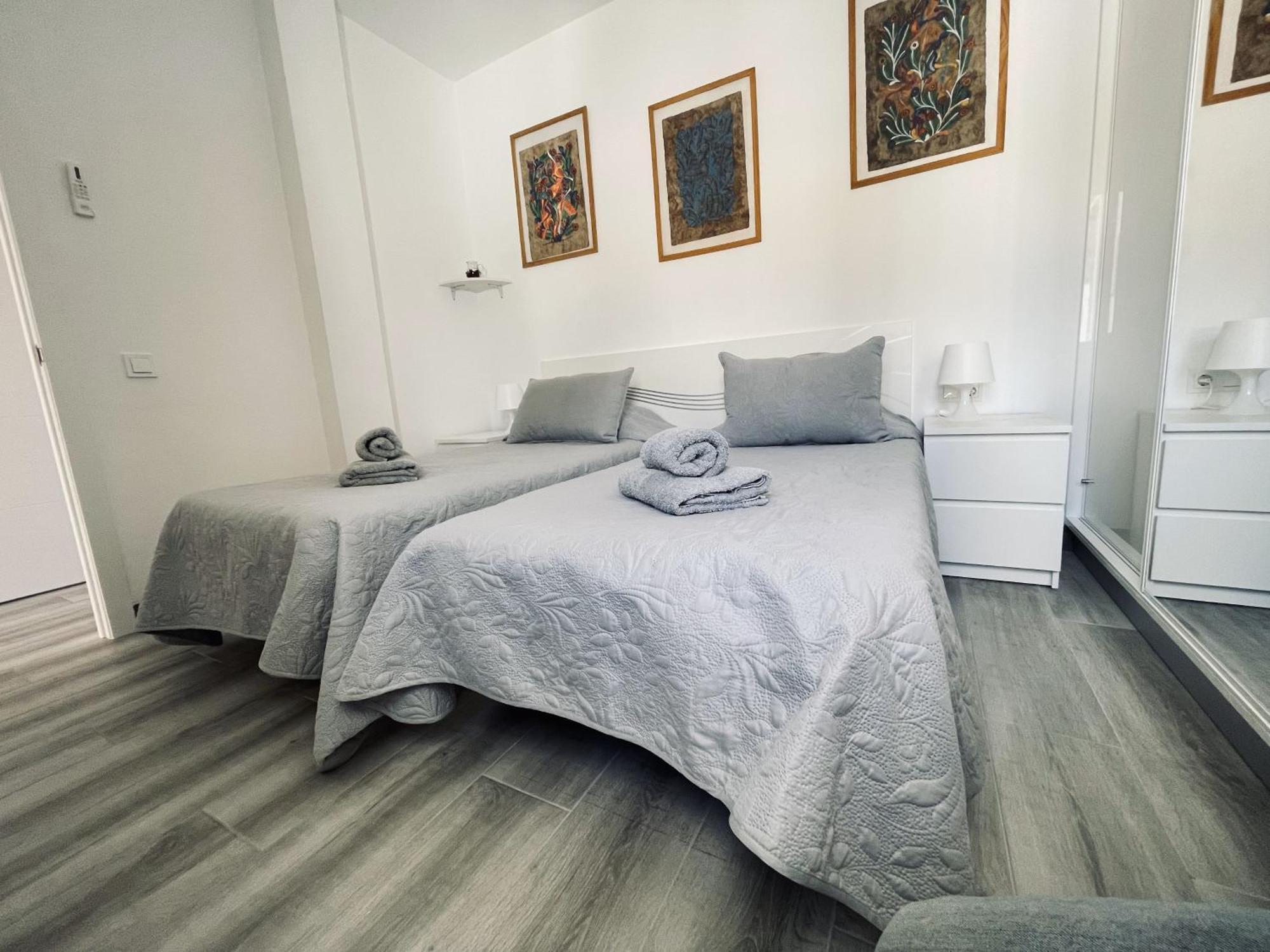 Newly Renovated Apartment With 2 Terrace, 2 Bedroom, 5Min Beach Puerto de Santiago  Bagian luar foto