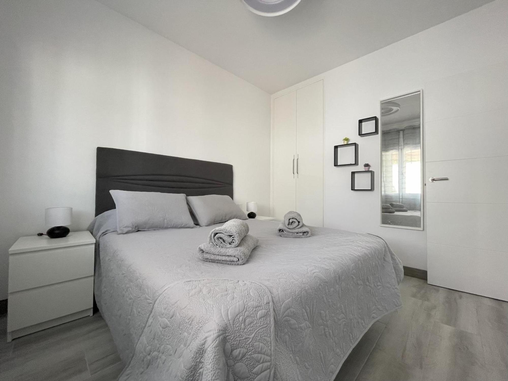 Newly Renovated Apartment With 2 Terrace, 2 Bedroom, 5Min Beach Puerto de Santiago  Bagian luar foto