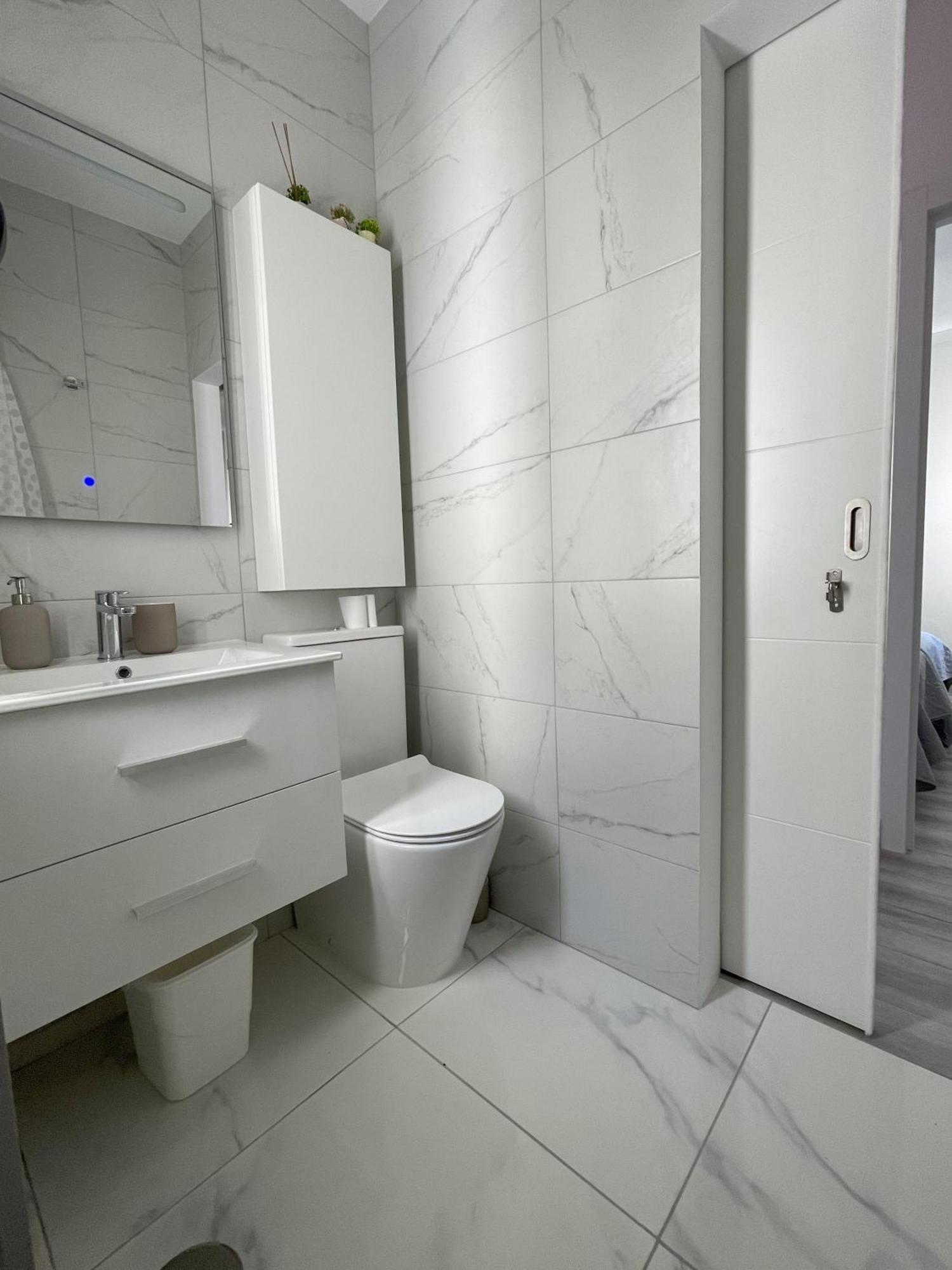 Newly Renovated Apartment With 2 Terrace, 2 Bedroom, 5Min Beach Puerto de Santiago  Bagian luar foto