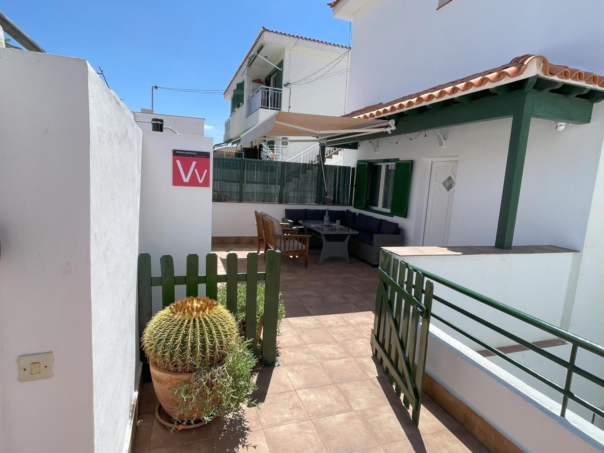 Newly Renovated Apartment With 2 Terrace, 2 Bedroom, 5Min Beach Puerto de Santiago  Bagian luar foto