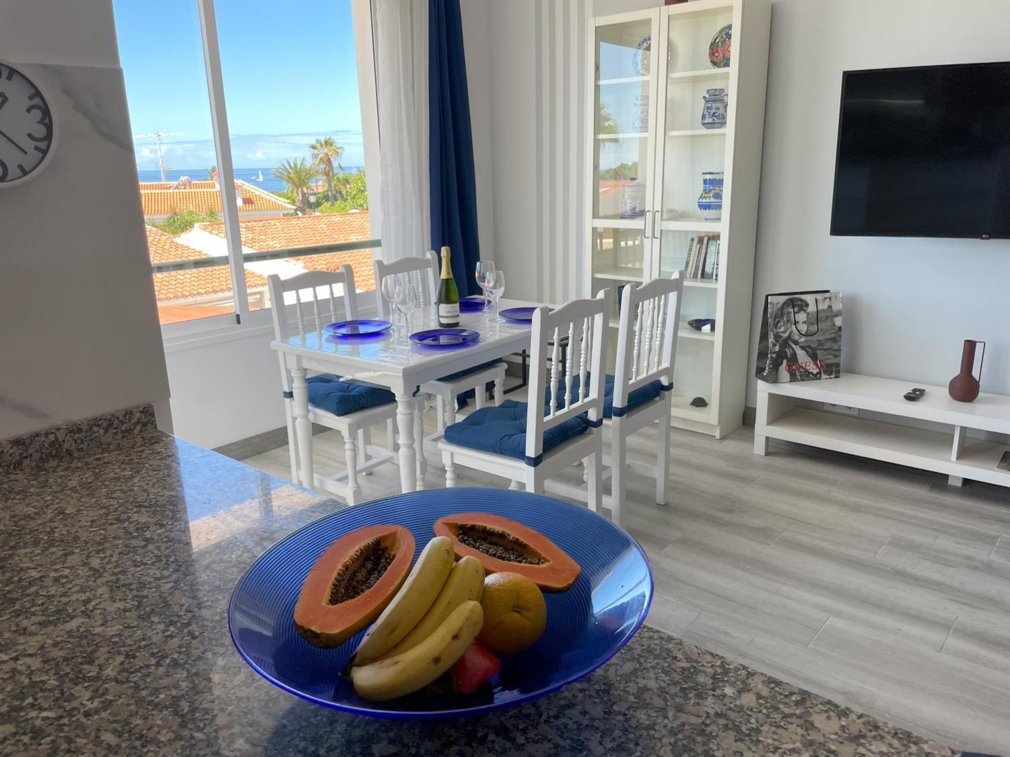 Newly Renovated Apartment With 2 Terrace, 2 Bedroom, 5Min Beach Puerto de Santiago  Bagian luar foto